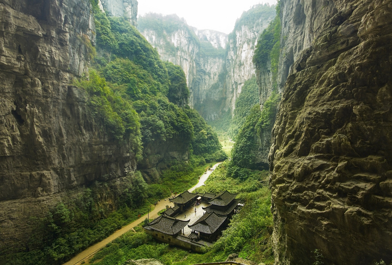 《文化參訪團》重慶豪華８日－二晚五星酒店、武隆天坑、恩施大峽谷、仙女山