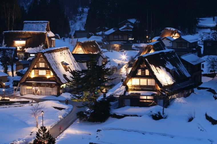 冬遊名古屋x下呂合掌村點燈x御在所纜車玩雪趣x璀璨名花之里五日(國泰)保證入住下呂溫泉飯店